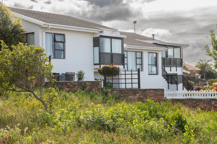 4 Bedroom Property for Sale in Tergniet Western Cape